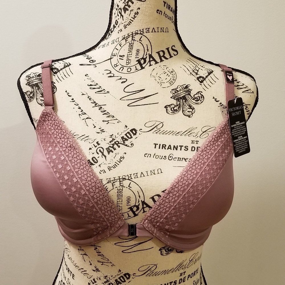 Victoria Secret Bra (32DDD)